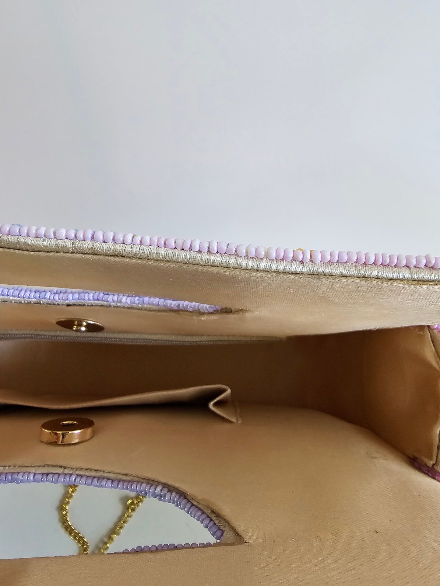 Beaded Crossbody Handbag - Chic & Compact Purse with Chain Strap Rainbow Design