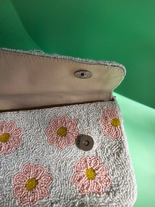 Handmade Beaded Floral Clutch Bag - Pink & White Daisy Design - Elegant Evening Shoulder Purse with Magnetic Closure
