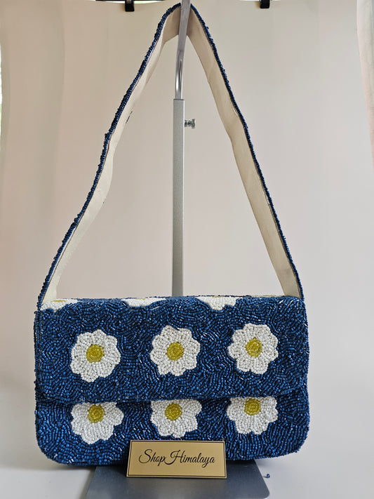 Beaded Daisy shoulder bag, Handcrafted Elegance for Every Occasion, floral beaded bag