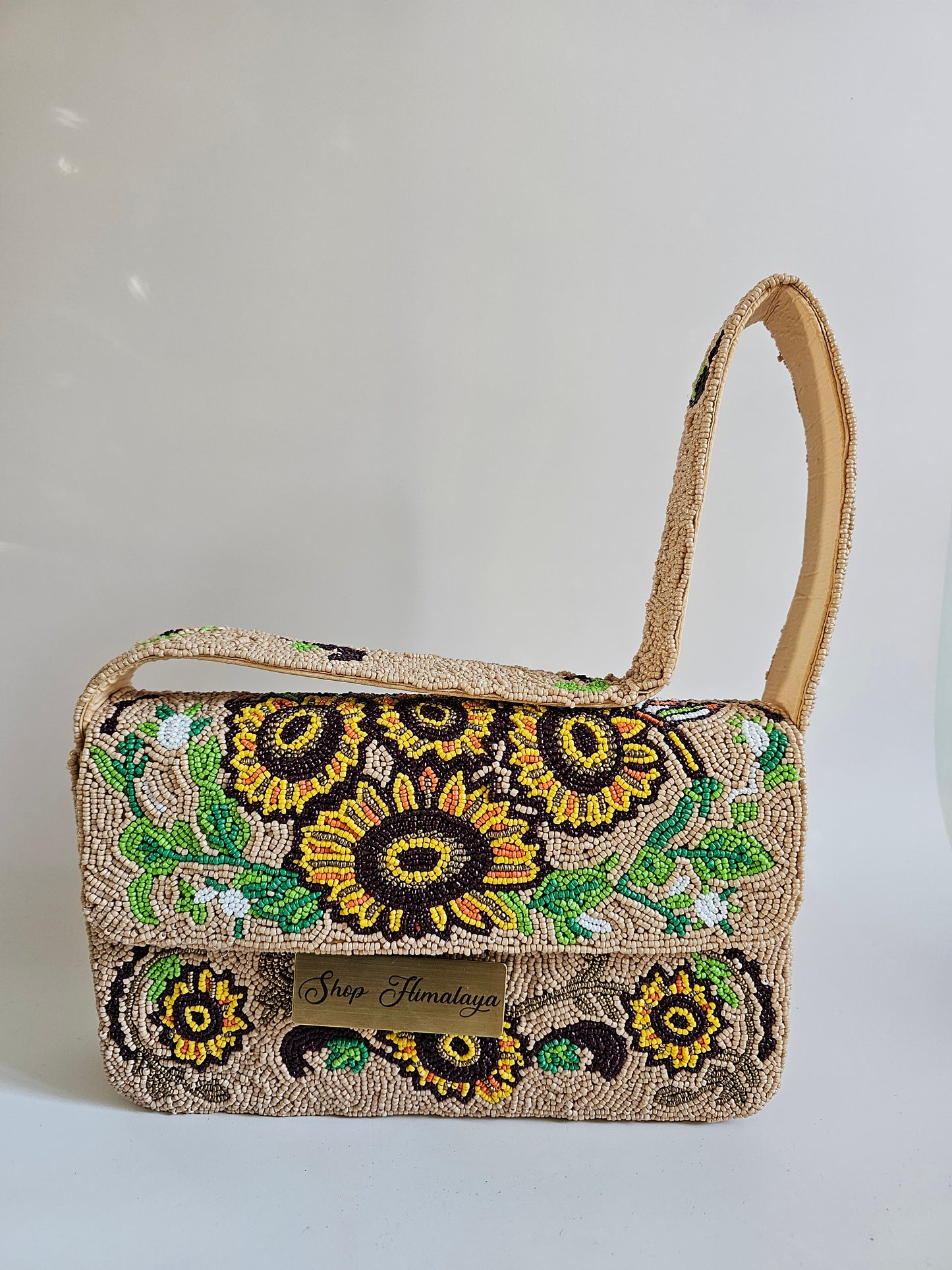 Handmade Beaded Sunflower Clutch, Artisan Floral Shoulder Bag, Sunflower beaded bag, Brown and yellow beaded clutch
