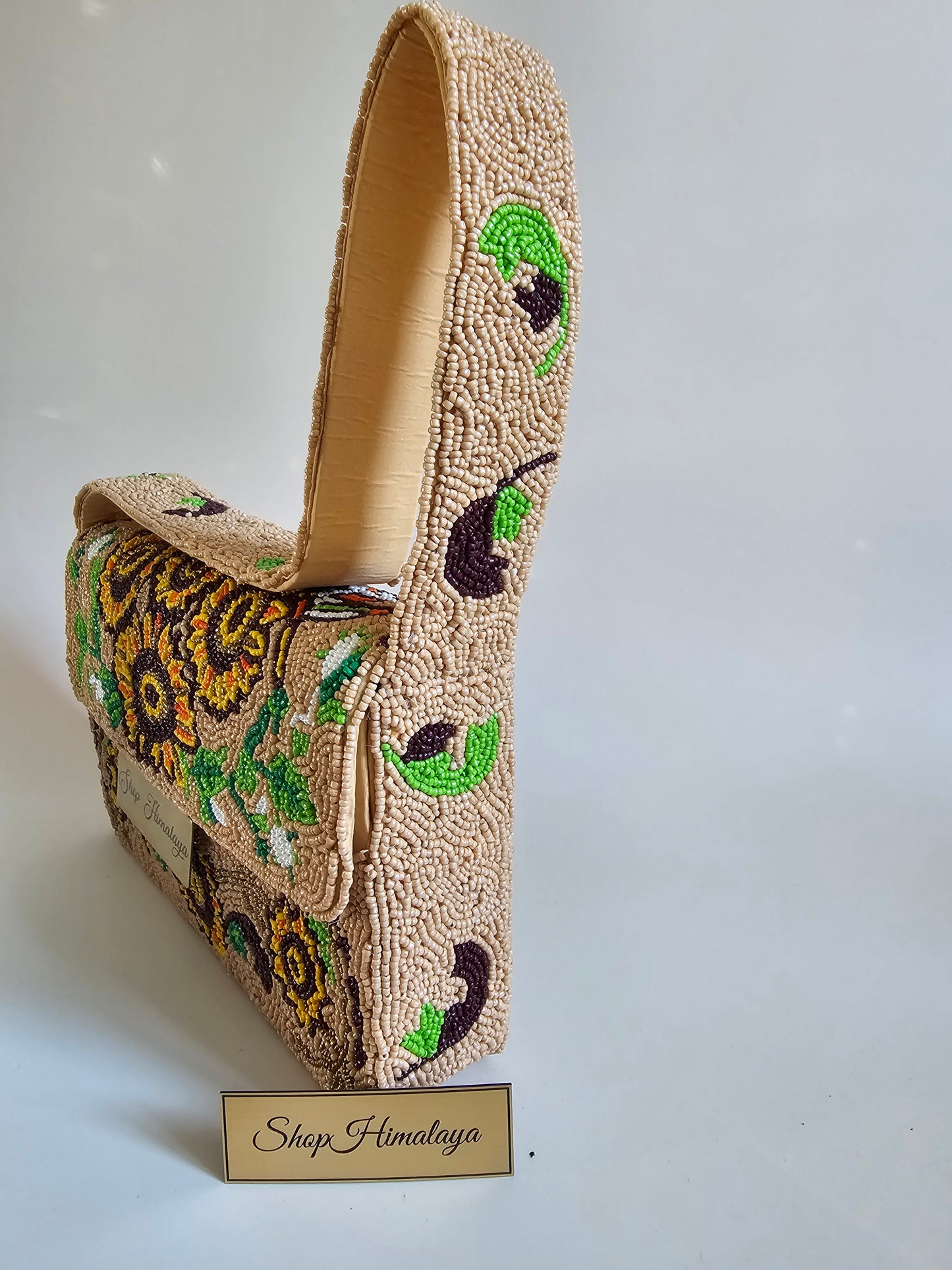 Handmade Beaded Sunflower Clutch, Artisan Floral Shoulder Bag, Sunflower beaded bag, Brown and yellow beaded clutch
