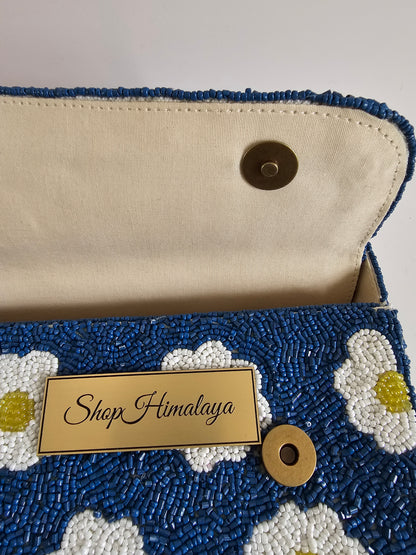 Beaded Daisy shoulder bag, Handcrafted Elegance for Every Occasion, floral beaded bag